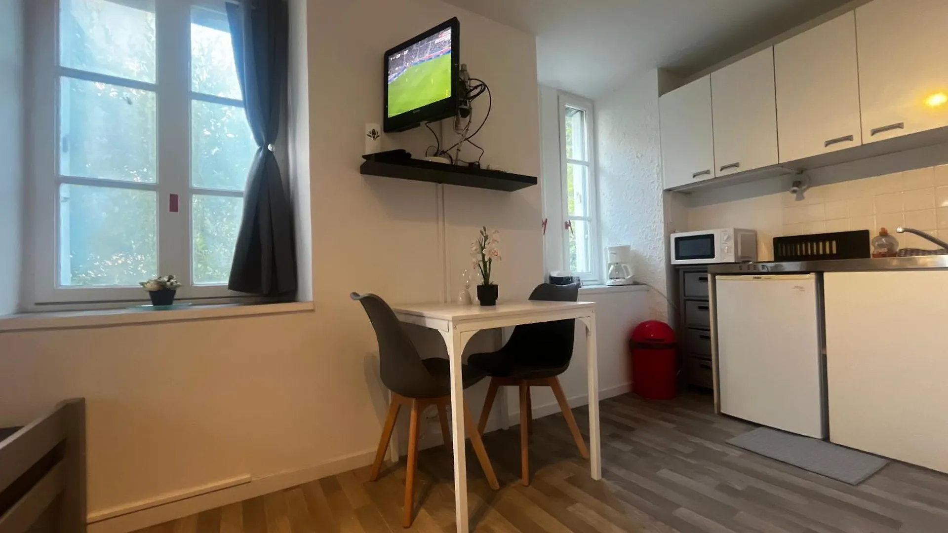 Lannion Center Appart 0*,